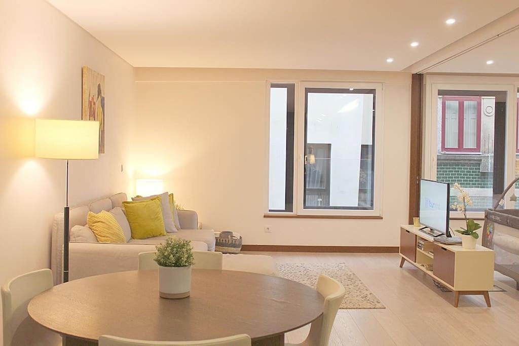 Oliveiras Charming Apartment Downtown Porto Eksteriør bilde