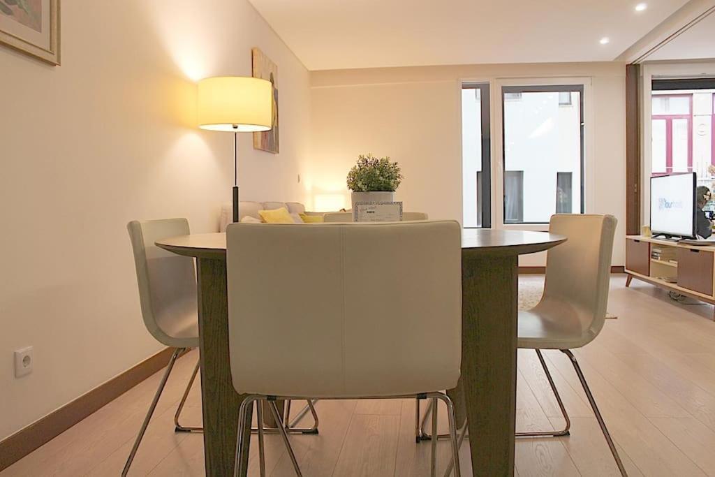 Oliveiras Charming Apartment Downtown Porto Eksteriør bilde